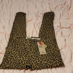 Levis high rise supper skinny  sculpt